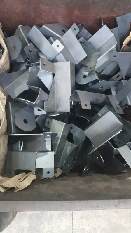 Corte e dobra de chapas de aço